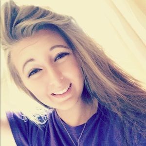 Meet your Posher, Valarie